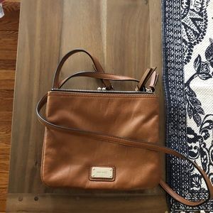 Excellent conditionNine west satchel leather purse